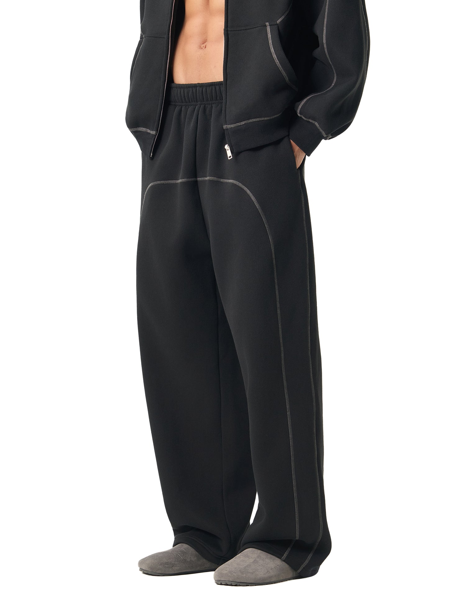 Contrast-Stitched Fleece Sweatpants Black