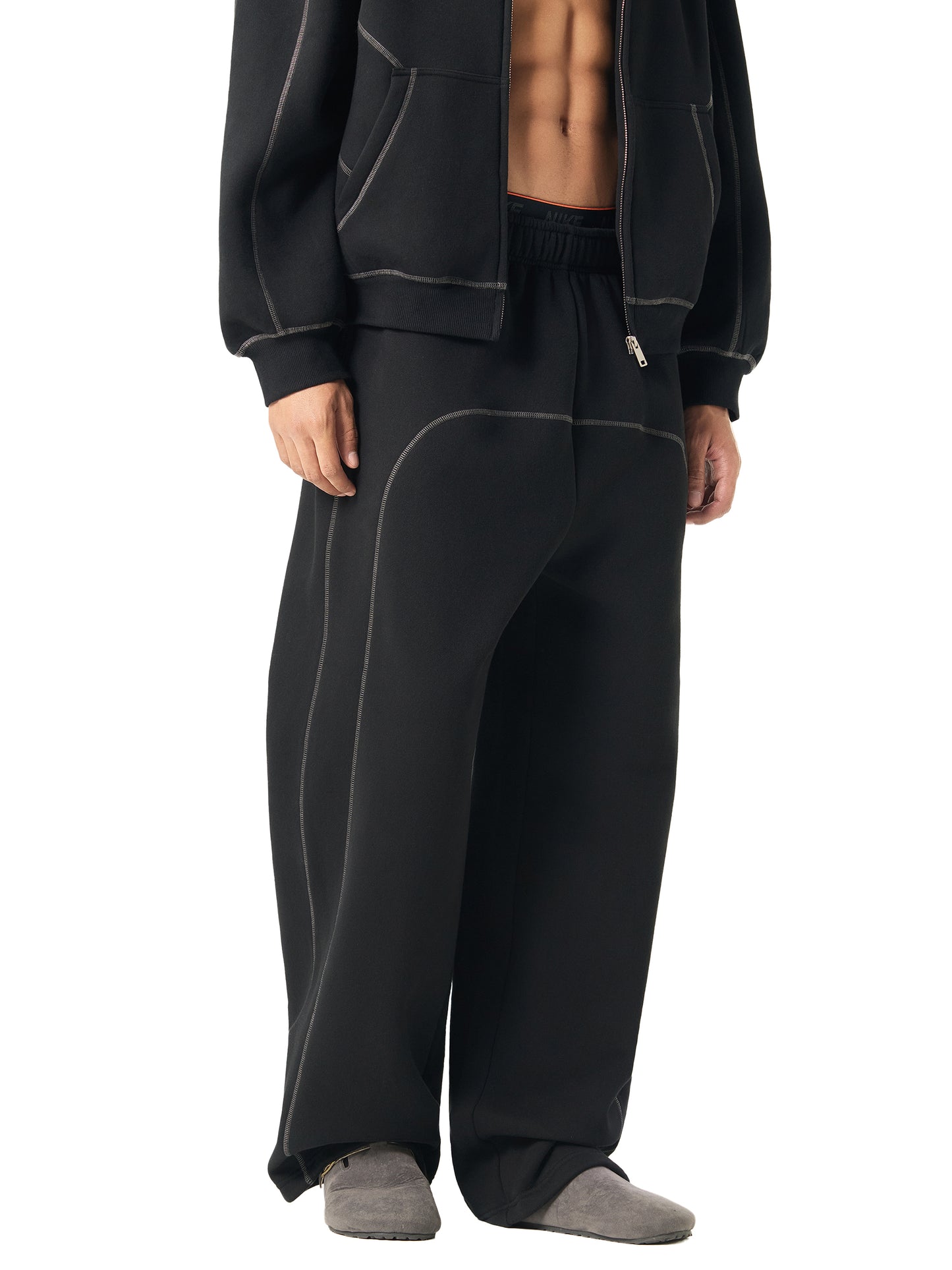 Contrast-Stitched Fleece Sweatpants Black